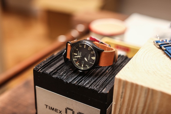 Timex tw2p64700 hot sale